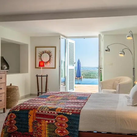 Sleeps 10 Pool Air Con Wifi *