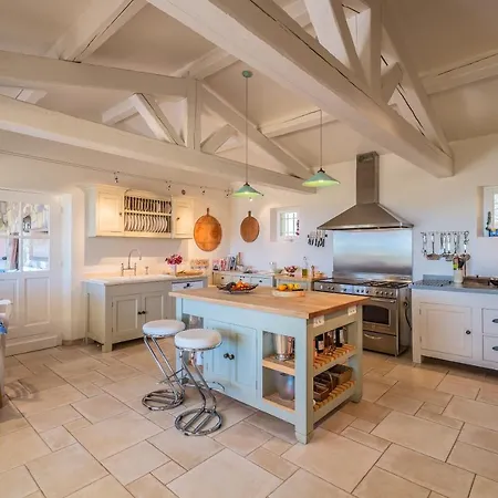Sleeps 10 Pool Air Con Wifi Grimaud